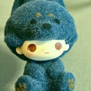 POP BEAN DIMOO Sitting Doberman - MINI Figurine Pajama Dressing POP MART